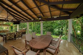 - Casa Zafiro 7 Bedrooms Private Pool