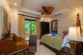 - Casa Zafiro 7 Bedrooms Private Pool