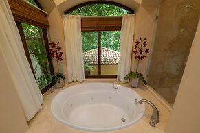 - Casa Zafiro 7 Bedrooms Private Pool