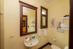 - Casa Zafiro 7 Bedrooms Private Pool