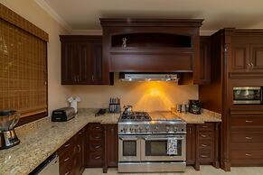 - Casa Zafiro 7 Bedrooms Private Pool