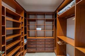 - Casa Zafiro 7 Bedrooms Private Pool