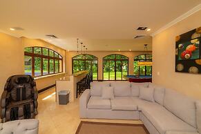 - Casa Zafiro 7 Bedrooms Private Pool