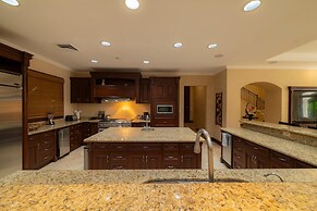 - Casa Zafiro 7 Bedrooms Private Pool