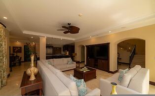 - Casa Zafiro 7 Bedrooms Private Pool