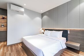 Luxe Paradise Suites Hotel  To Ngoc Van