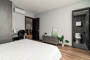 Luxe Paradise Suites Hotel  To Ngoc Van