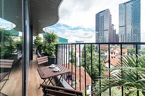 Luxe Paradise Suites Hotel  To Ngoc Van