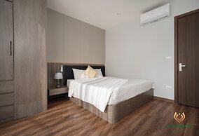 Luxe Paradise Suites Hotel  To Ngoc Van