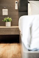 Luxe Paradise Suites Hotel  To Ngoc Van