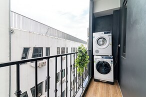 Luxe Paradise Suites Hotel  To Ngoc Van