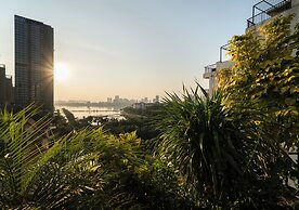 Luxe Paradise Suites Hotel  To Ngoc Van