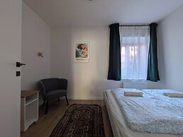 mg4 Apartments