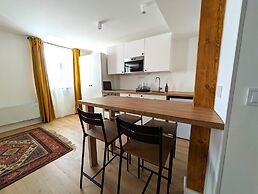 mg4 Apartments