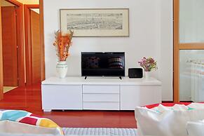 Modern Flat with terrace near Eataly