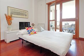 Modern Flat with terrace near Eataly