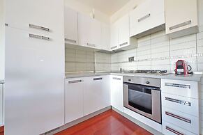 Modern Flat with terrace near Eataly