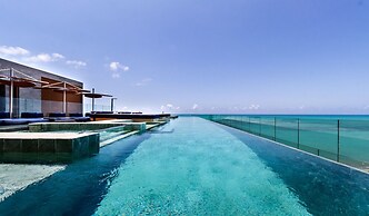 NWTs - Apartamentos com Vista Frente-Mar