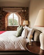 The Manor House Inn