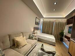 Diamond in The City-superior Studio