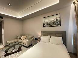 Diamond in The City-superior Studio