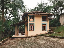 Chalé Encantador na Granja Viana