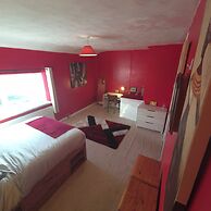 Swansea Serenity Retreat-3 bed House-large Garden