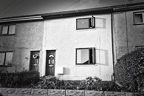 Swansea Serenity Retreat-3 bed House-large Garden