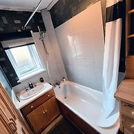 Swansea Serenity Retreat-3 bed House-large Garden