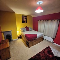 Swansea Serenity Retreat-3 bed House-large Garden