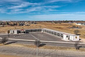 Super 8 BY Wyndham Lubbock Airport