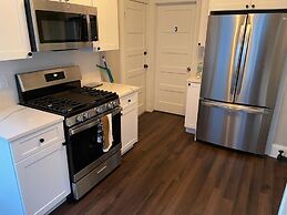 Homestay In Fields Corner Area Boston