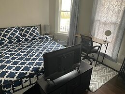 Homestay In Fields Corner Area Boston