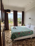 Gladstone Grand Hotel