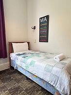 Gladstone Grand Hotel