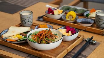 Cozylife Hotel Westlake