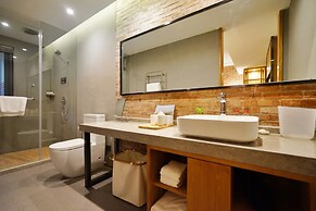 Cozylife Hotel Westlake