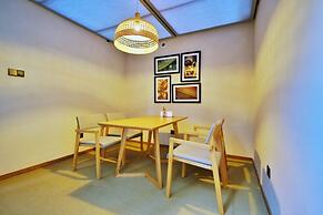 Cozylife Hotel Westlake