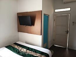 Khanza Costel Syariah