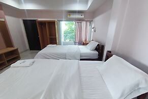 Baansuwanna Hotel