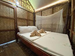 Ocam Ocam Casadyan Inn