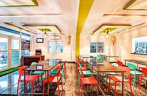 Hotel Karnataka Suites