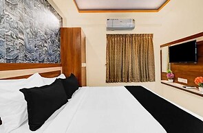 Hotel Karnataka Suites