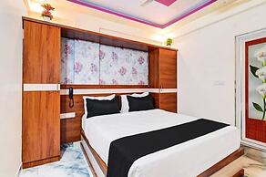 Hotel Karnataka Suites