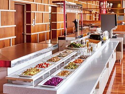 ROYAL PINES HOTEL YONEZAWA