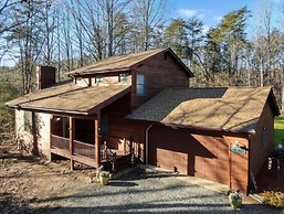 Cozy and Comfy with Lake Access