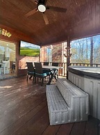 Cozy and Comfy with Lake Access