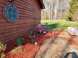 Cozy and Comfy with Lake Access