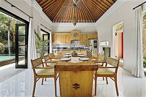 Sombra Villa by Kozystay - Sanur