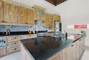 Sombra Villa by Kozystay - Sanur